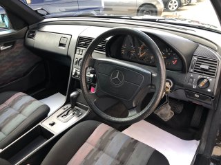 /photos/8095/cae33ba5-c68a-6921-7e41-ee64c4a31be6_i320x240.jpg